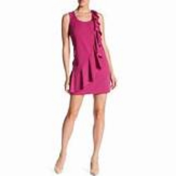 Donna Morgan Dresses & Skirts - Donna Morgan Ruffle Crepe Shift Dress